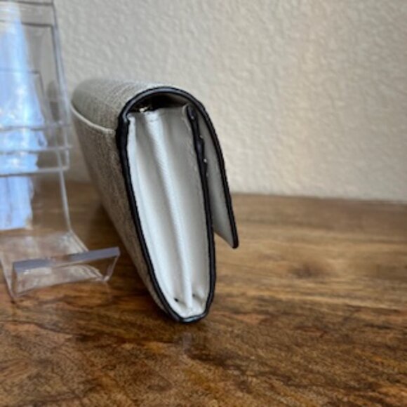 NWT Michael Kors Fulton White Vanilla MK Signature LG Gusset Carryall Wallet - Picture 6 of 8